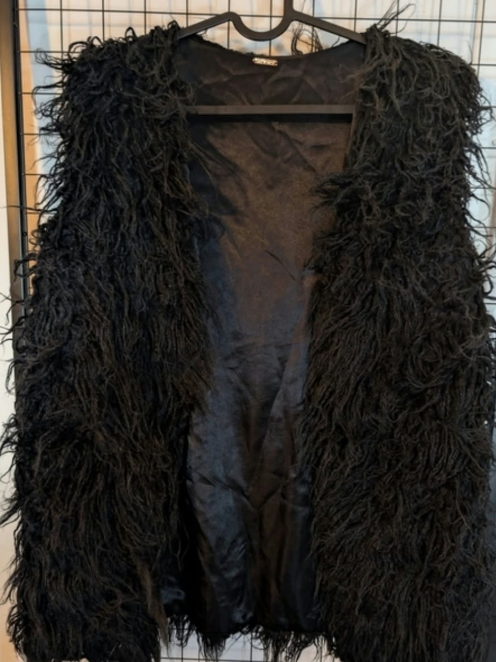 Black Faux Fur Fringe Vest - Chic Layering Piece